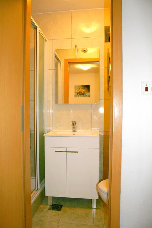 Rooms And Apartments Emily Σπλιτ Εξωτερικό φωτογραφία
