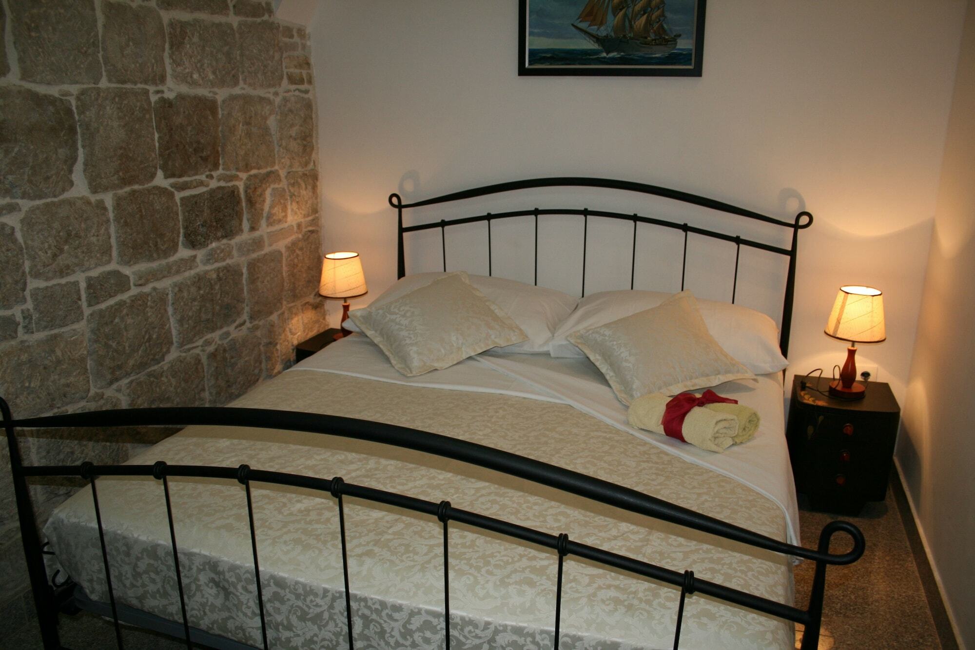 Rooms And Apartments Emily Σπλιτ Εξωτερικό φωτογραφία